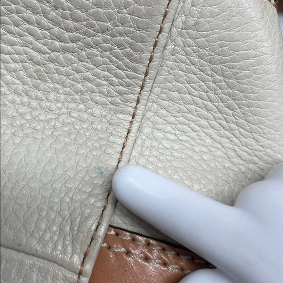 Coach ‘Chelsea’ Turnlock Shoulder Bag - Picture 10 of 17